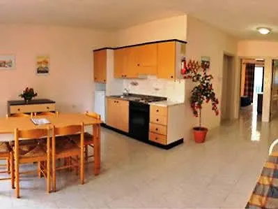 White Dolphin Complex Aparthotel Qawra 3*,  Malta
